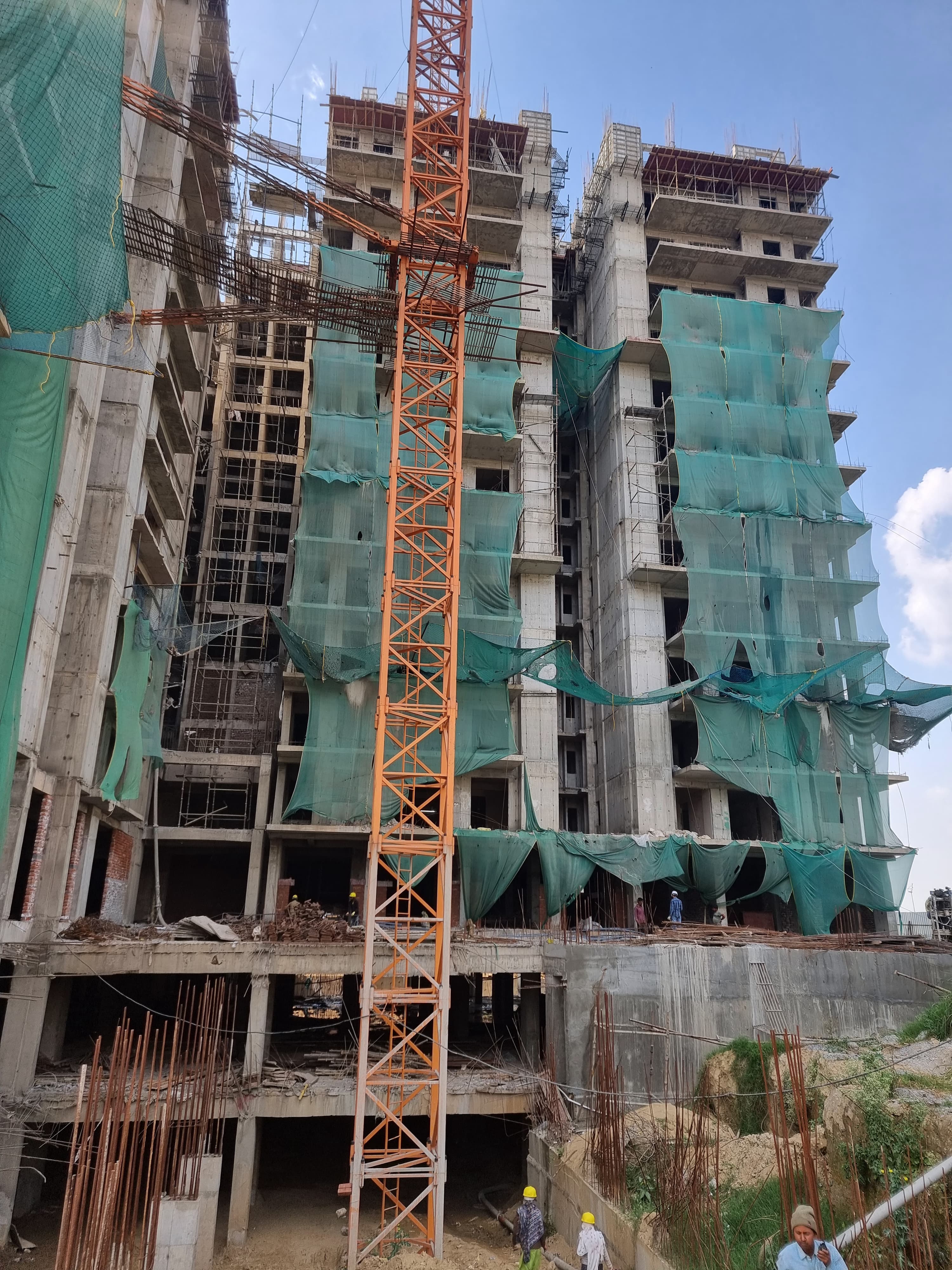 3 BHK apartments in raj nagar extension